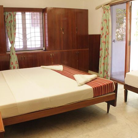 Happy Planet Bed & Breakfast Chennai Bagian luar foto