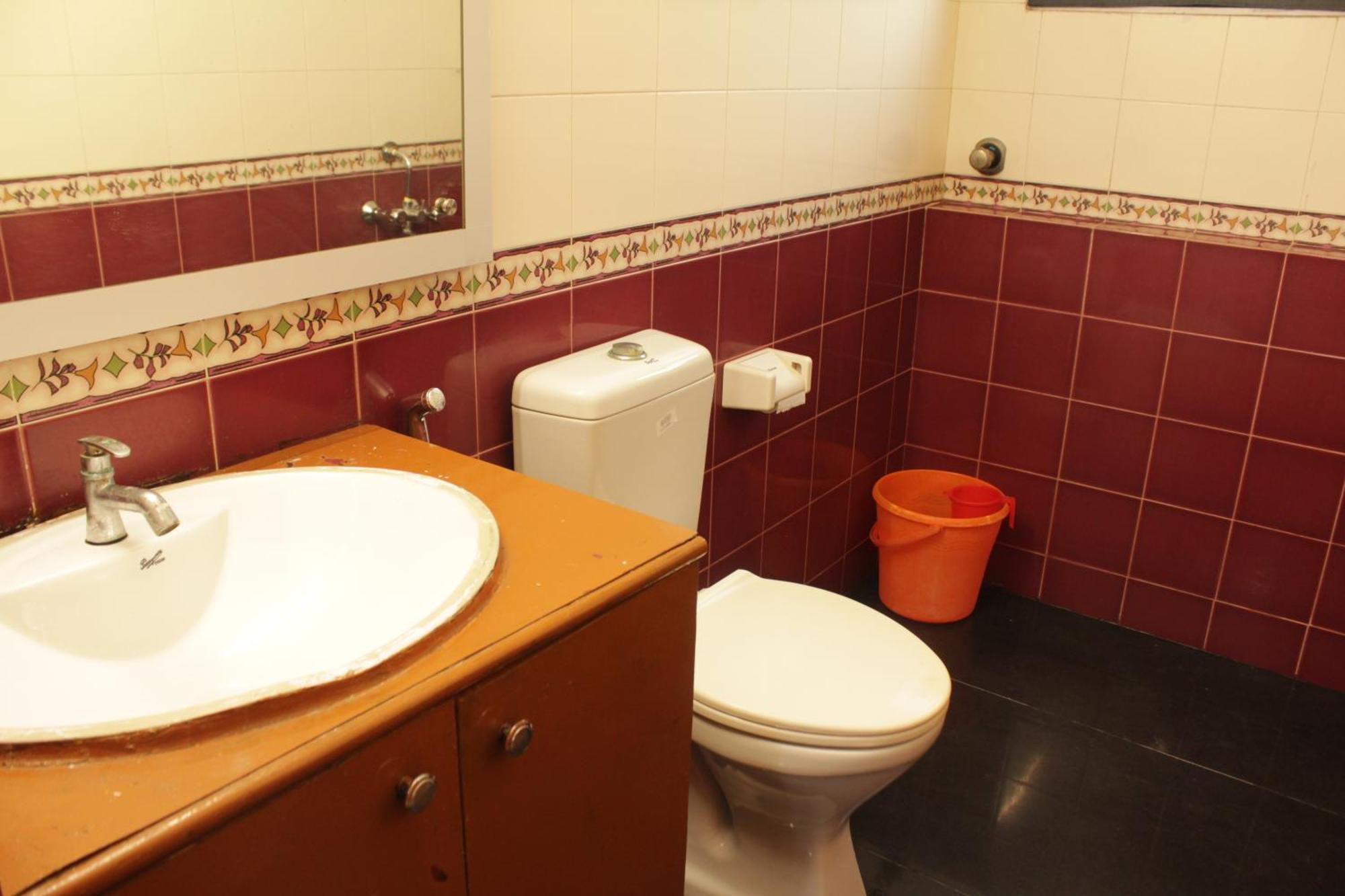 Happy Planet Bed & Breakfast Chennai Bagian luar foto