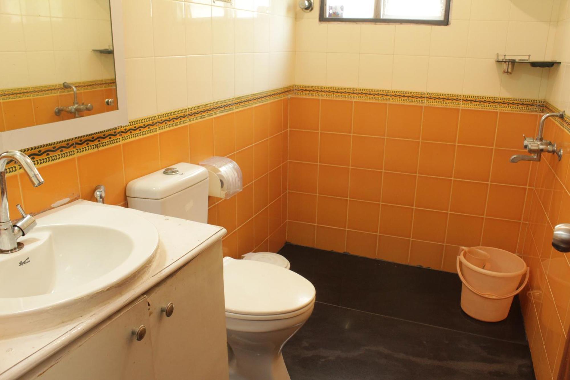 Happy Planet Bed & Breakfast Chennai Bagian luar foto