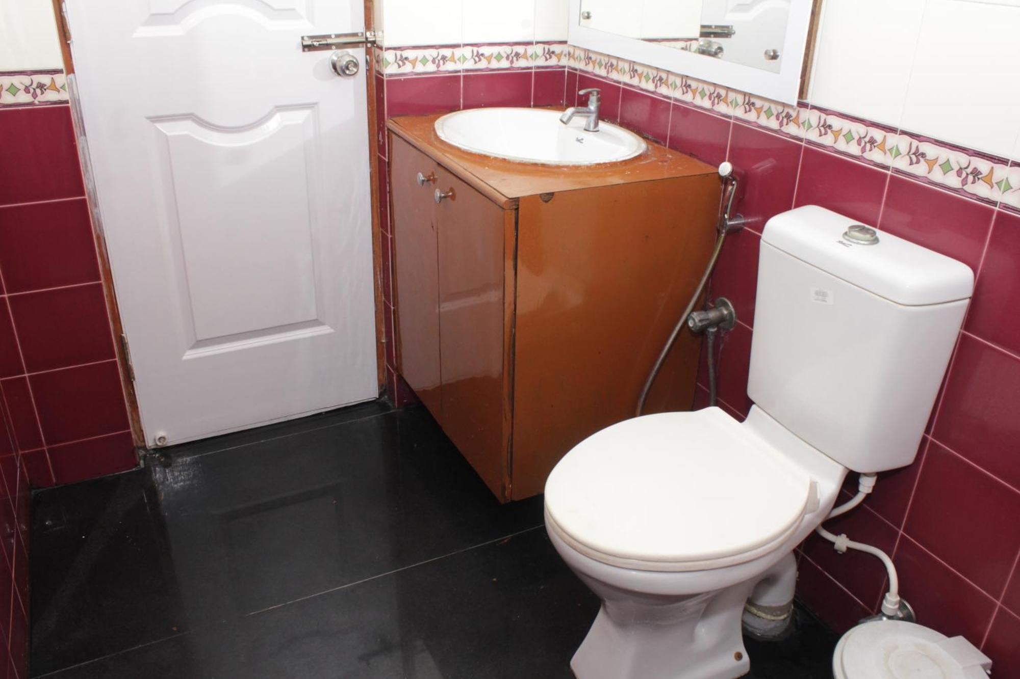 Happy Planet Bed & Breakfast Chennai Bagian luar foto